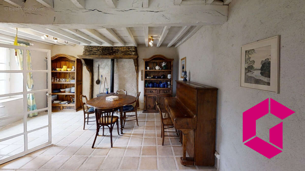 Maison à VOLLORE-VILLE