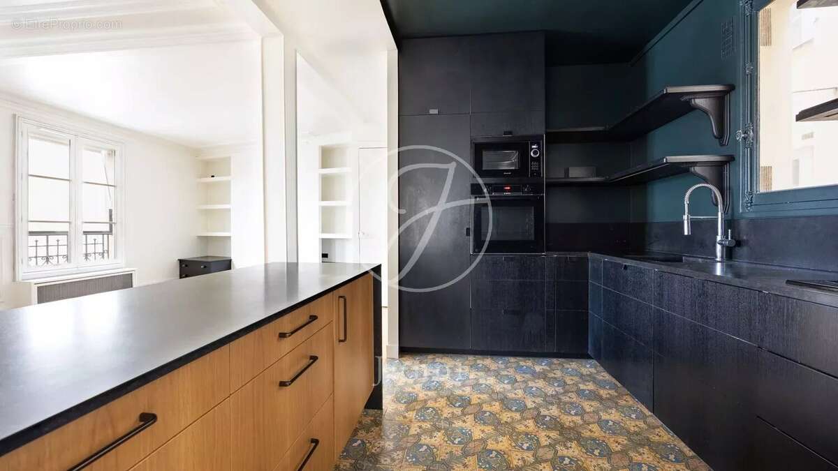 Appartement à PARIS-4E