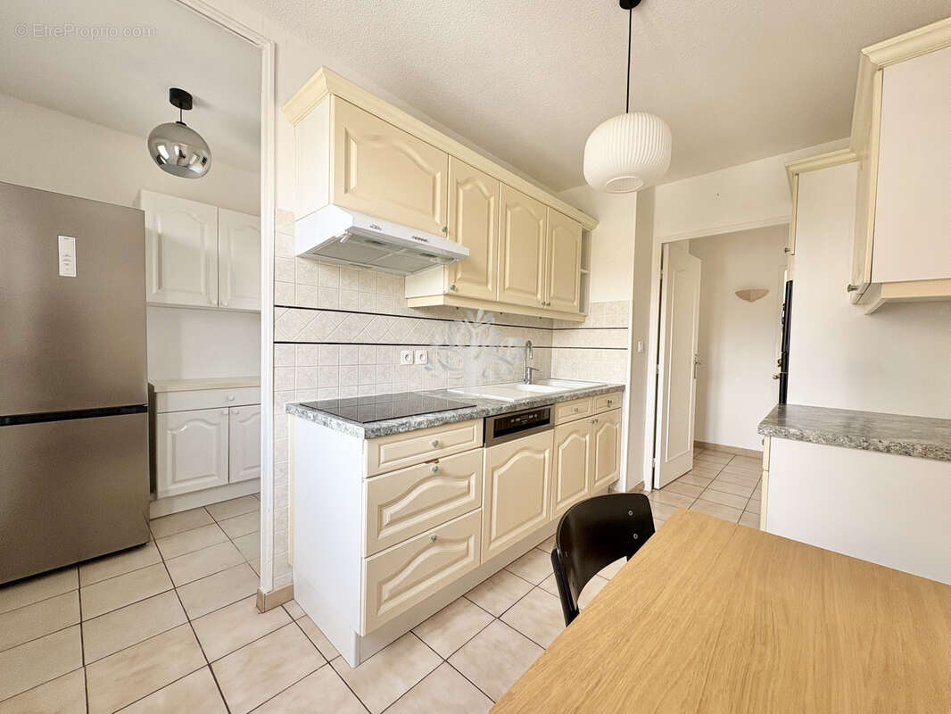 Appartement à SANARY-SUR-MER