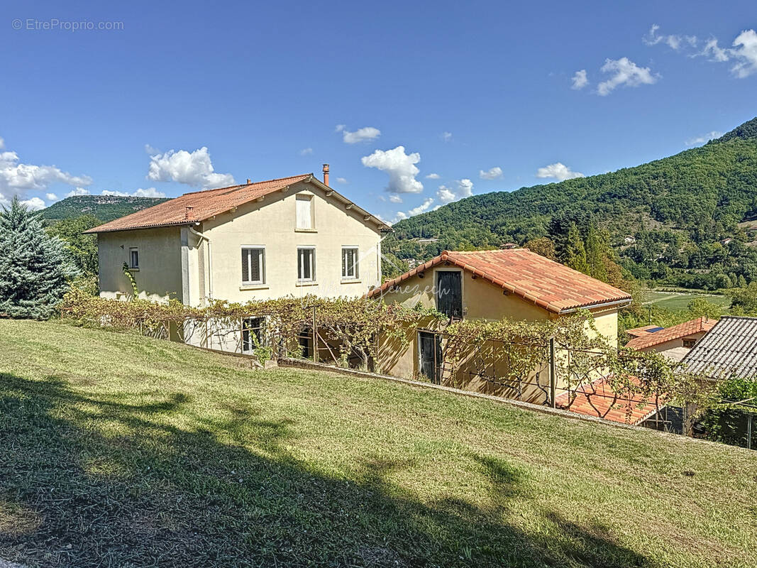 Maison à SAINT-AFFRIQUE