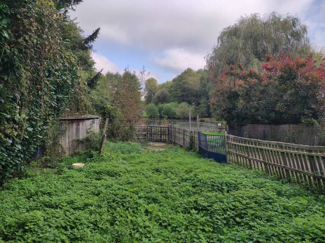 Maison à BUSSIERE-BADIL