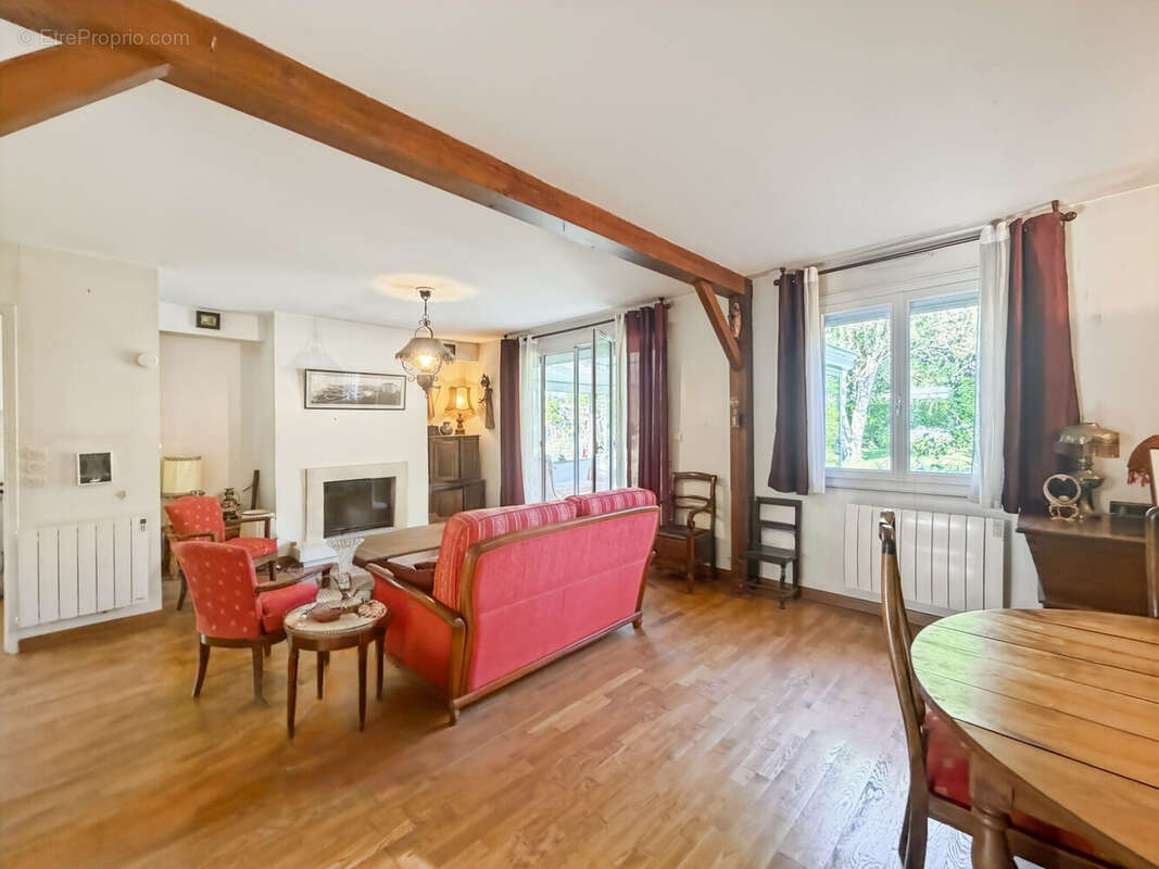 Maison 132 m² à Bertreville-Saint-Ouen  - photo 8