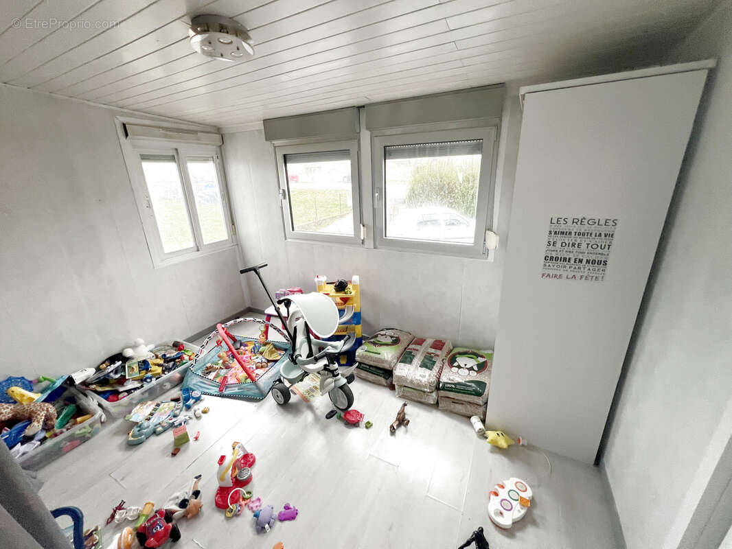 Maison à ROSIERES-AUX-SALINES