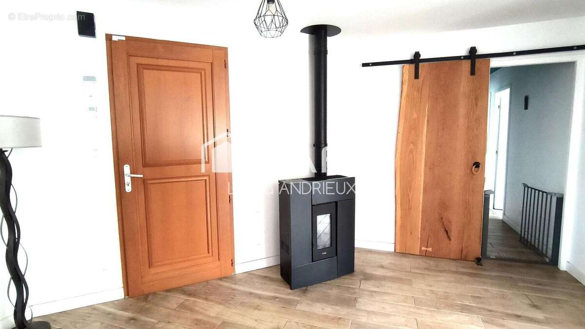 Maison 92 m² à Pailhes  - photo 5