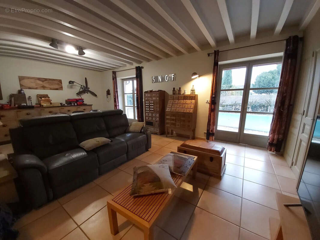 Maison 212 m² à Lucenay  - photo 6