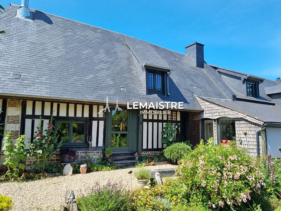 Maison à SAINT-ROMAIN-DE-COLBOSC