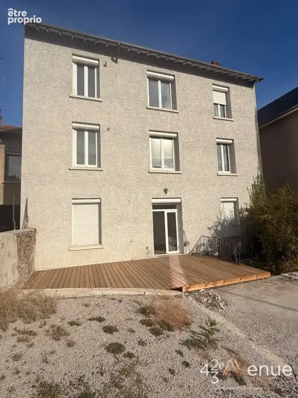 Appartement à SAINT-ETIENNE