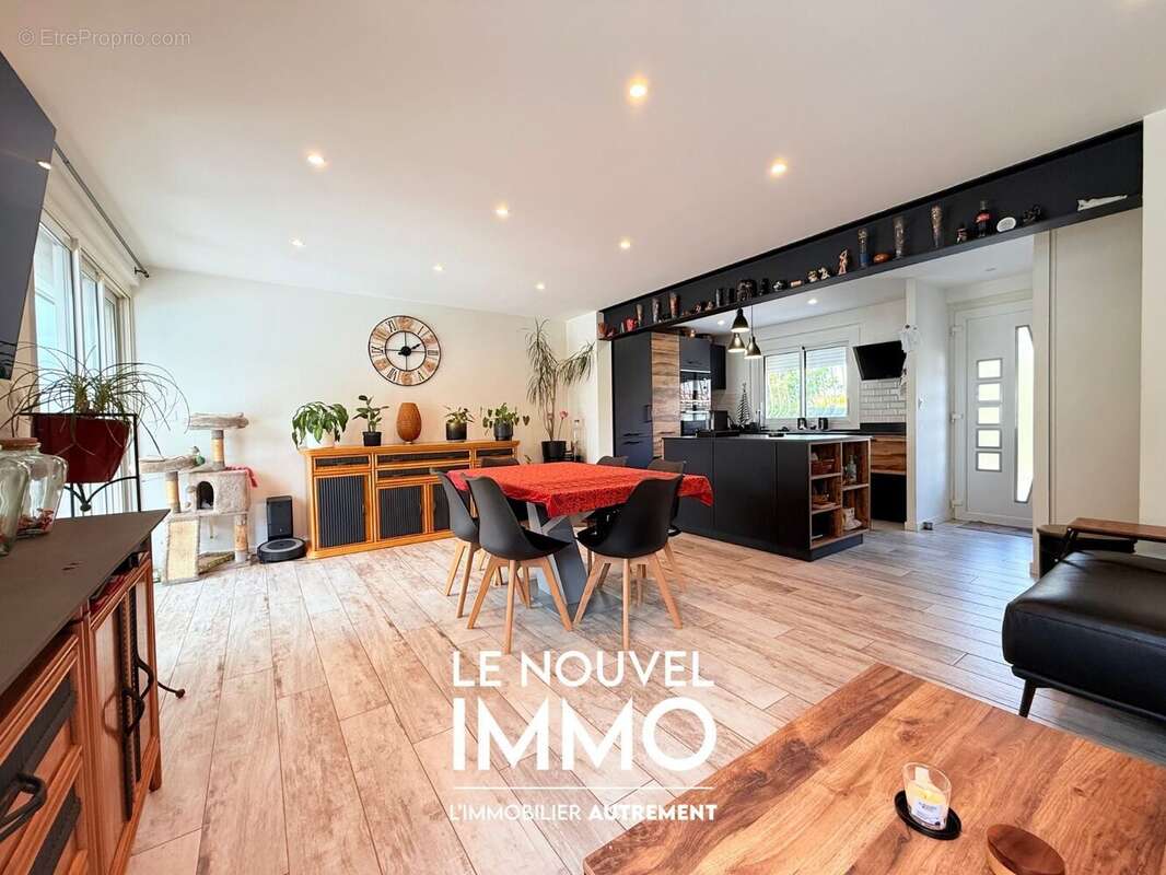 Maison 82 m² à Marignane  - photo 2