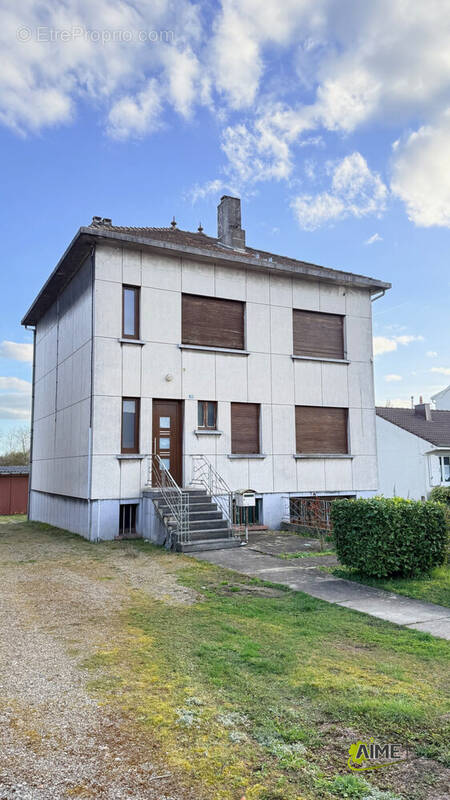 Maison à SEINGBOUSE