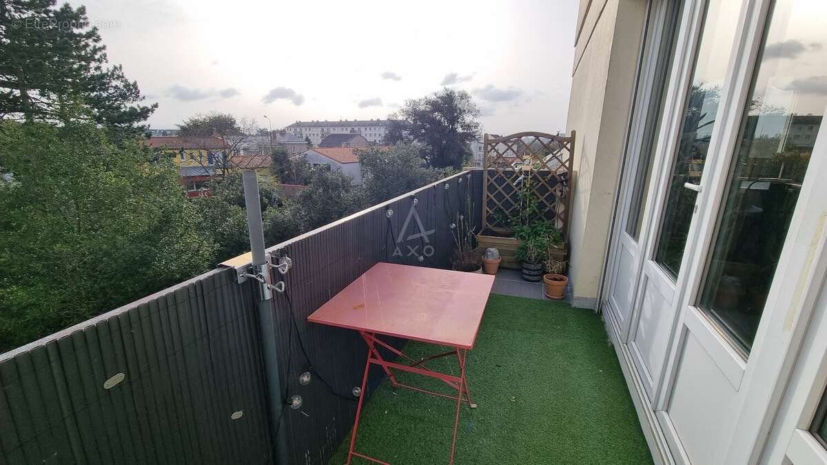 Appartement à SAINT-SEBASTIEN-SUR-LOIRE