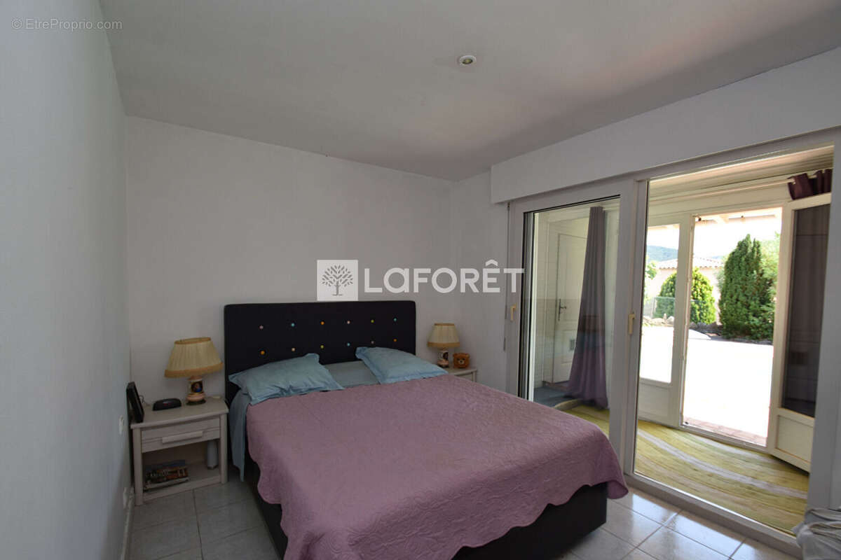 Maison à MONTAUROUX