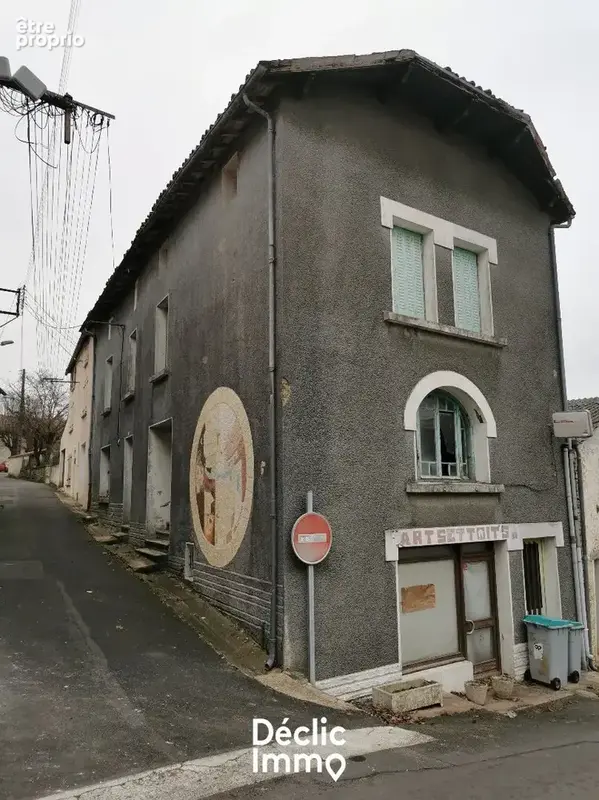 Maison à réhabiliter au coeur de Chizé - photo 2