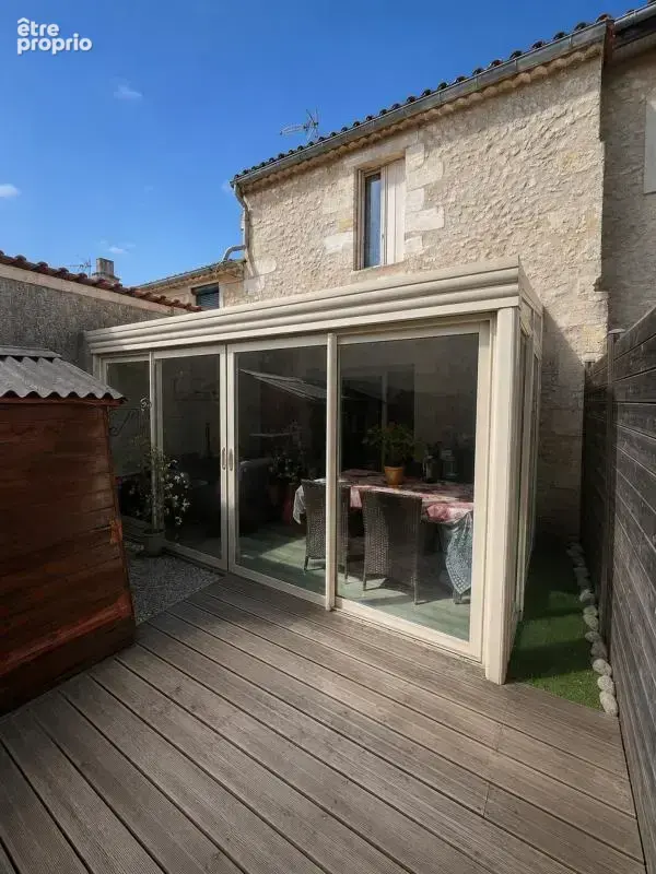 Maison 66 m² avec façade en pierre – 2 chambres, véranda et extérieur à Moulis-en-Médoc - photo 8