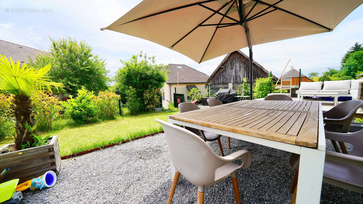 ANNECY NORD - Pringy / Promery - maison de village de 210 M2 habitables - photo 5
