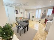 Appartement à MARSEILLE-5E