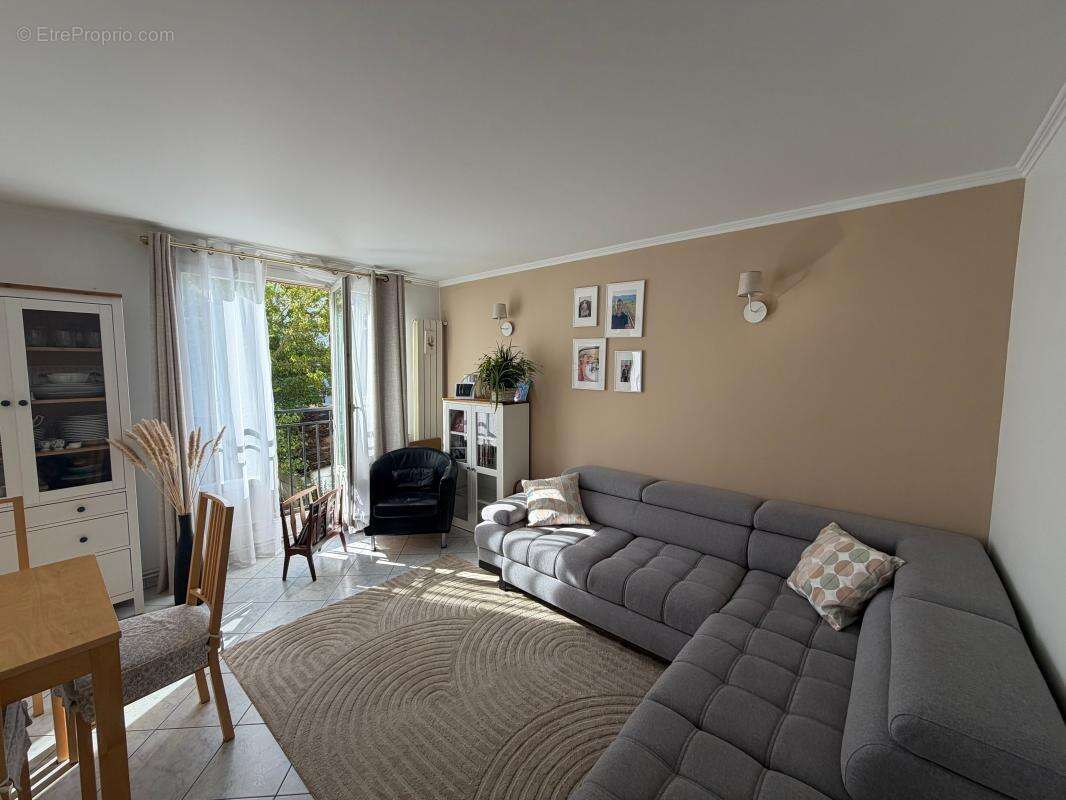 Appartement À Vendre - photo 2