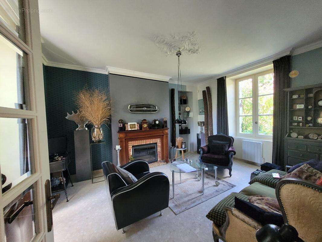 Maison à BLAISON-GOHIER