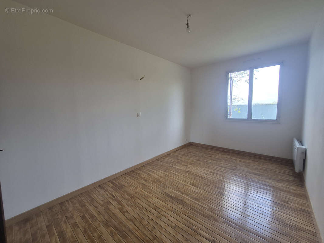 Maison à SAINT-ELIPH