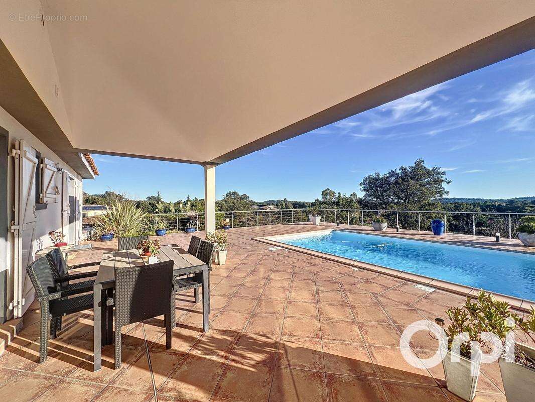 Maison à PORTO-VECCHIO