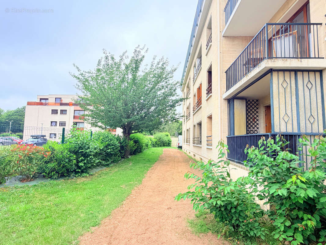 Caen rue des rosiers t3 balcon 61m2 - photo 8
