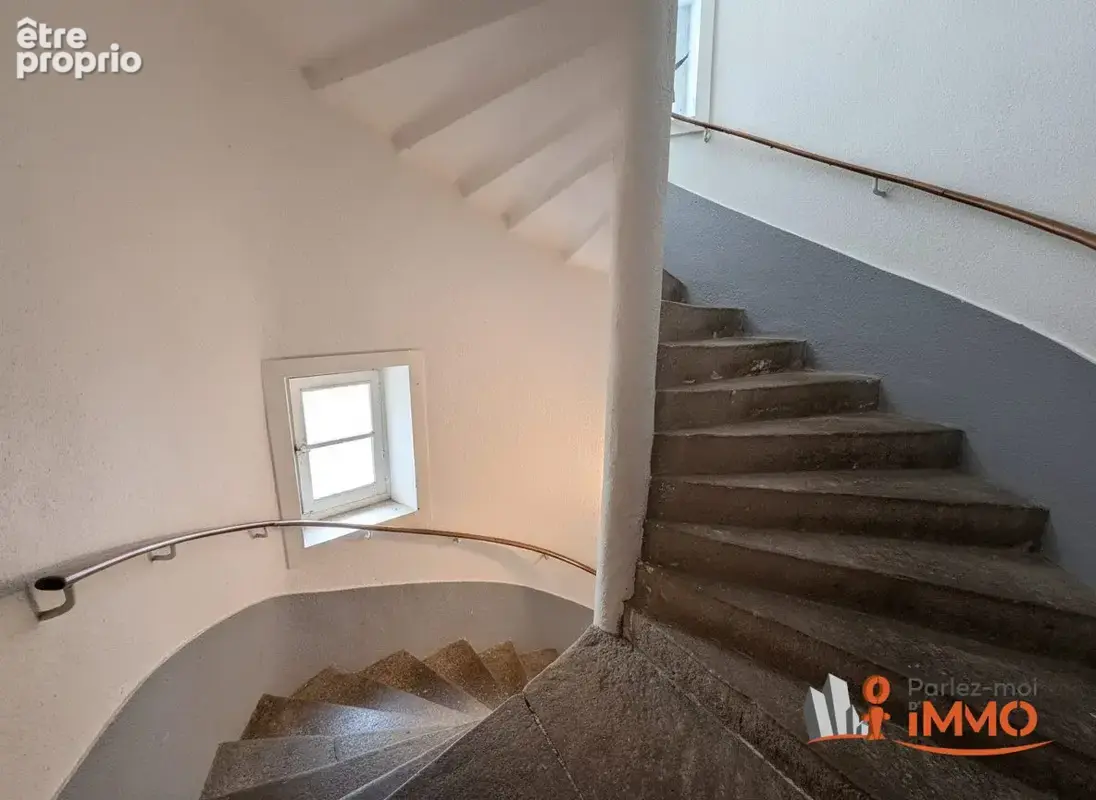 Appartement 5 pièces 137 m² à vendre à Roche-La-Moliere (42230) - photo 9