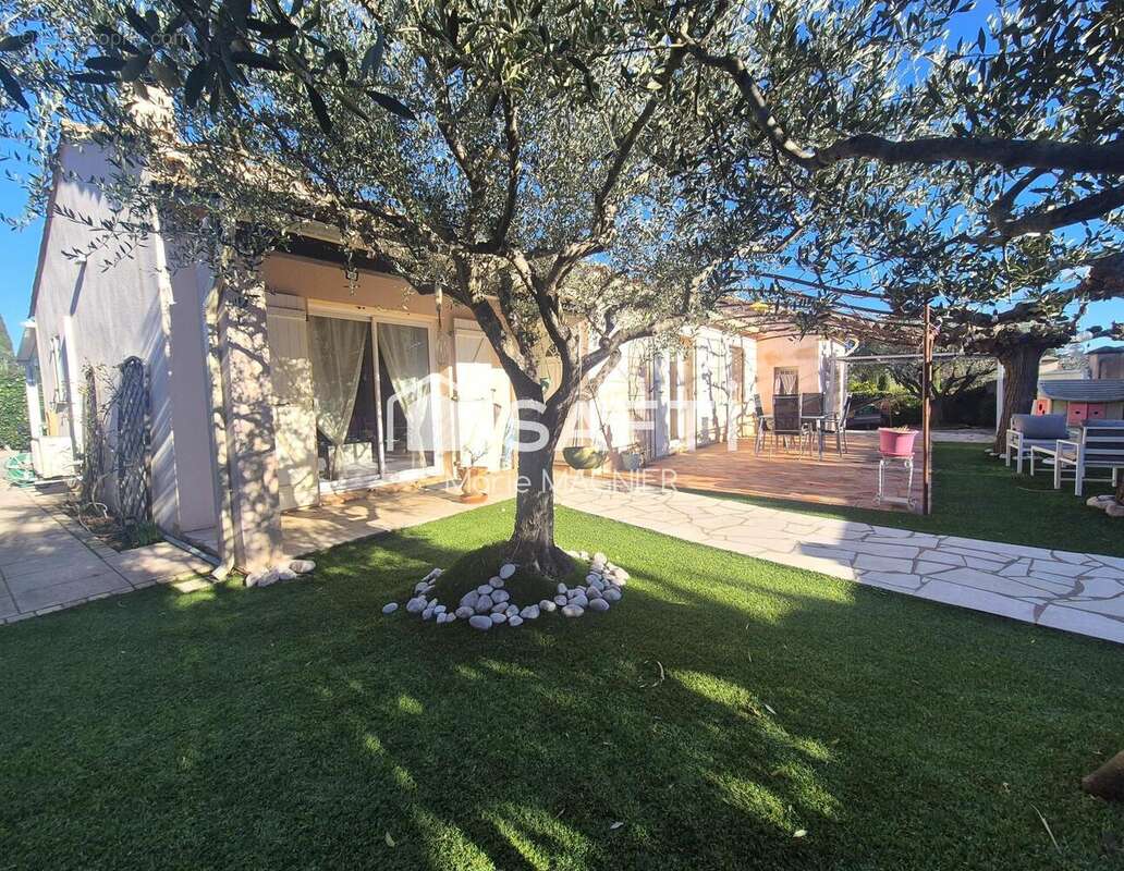 Photo 8 - Maison à COGOLIN