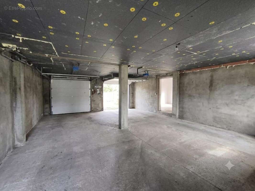 Maison 127 m² à Saint-Chamond  - photo 9