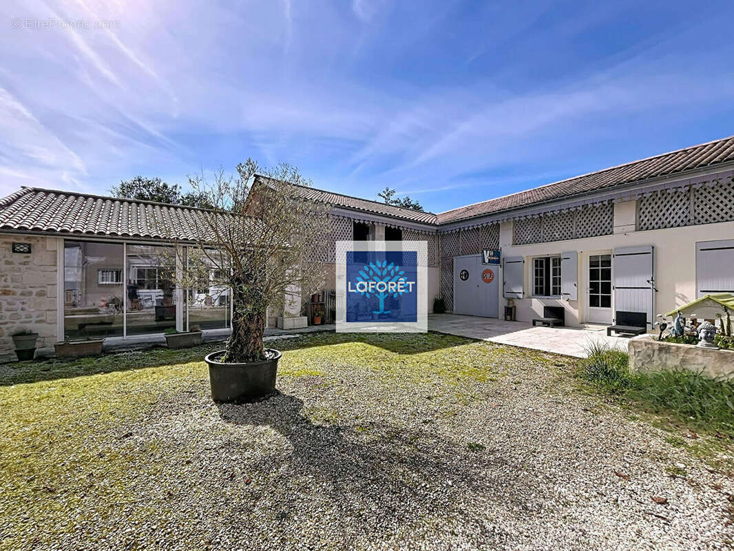 Maison à SAINT-ANDRE-DE-CUBZAC