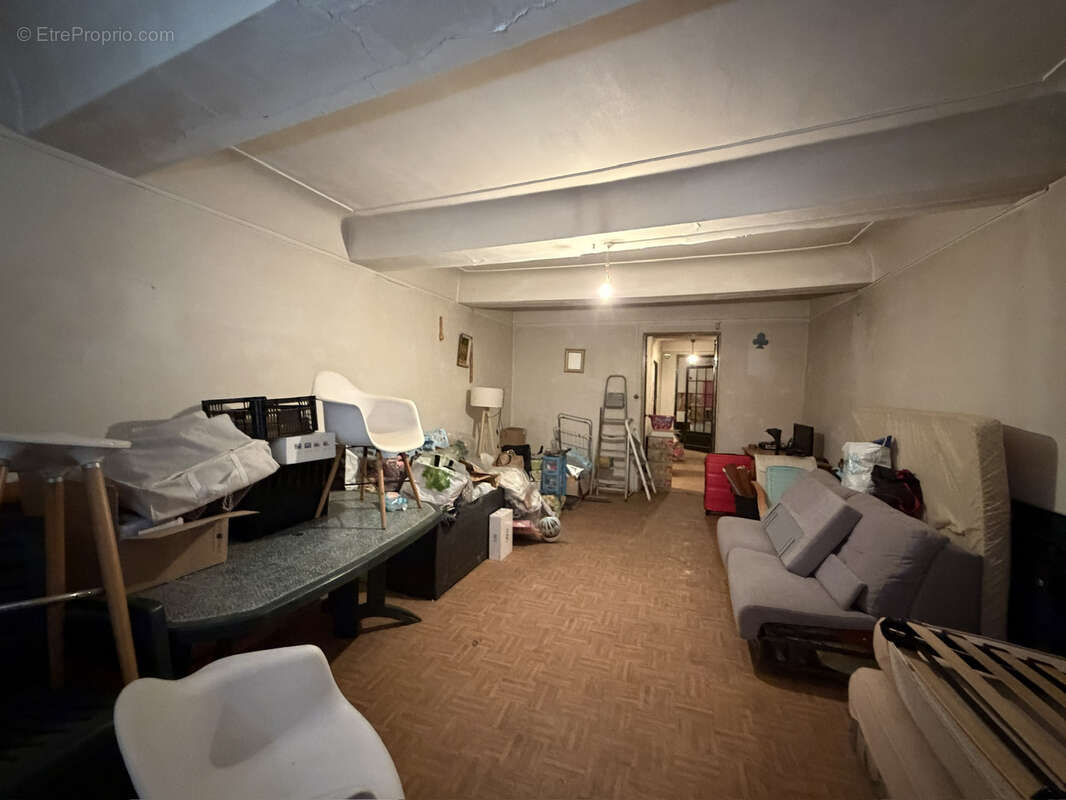A rénover grande maison de village gros potentielle - photo 5