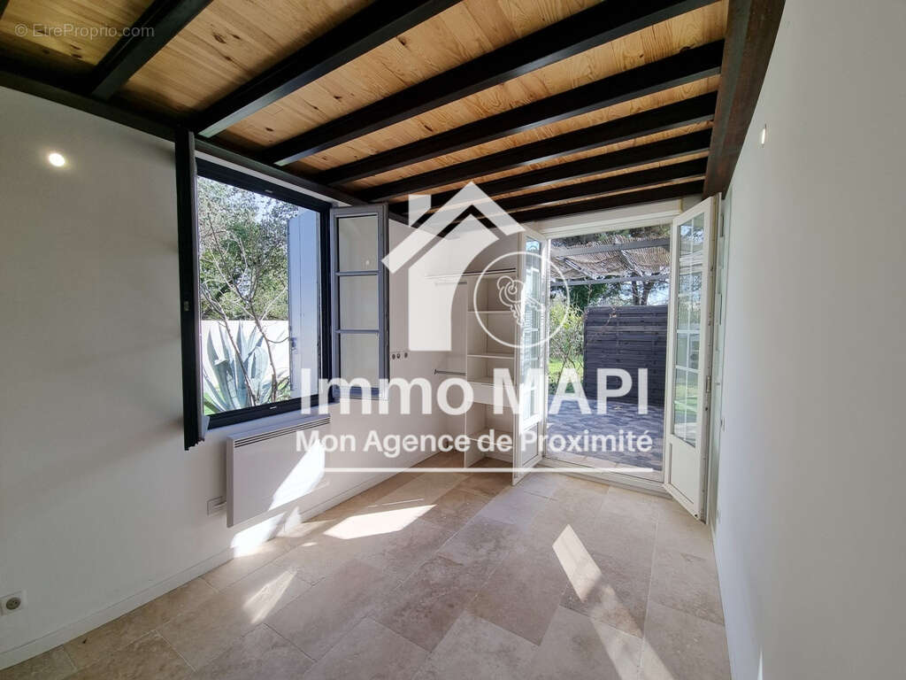 Appartement à LATTES