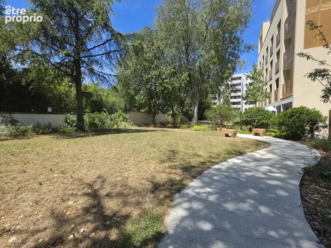 Appartement 4 pièces 89 m² à vendre à Villeurbanne (69100) - photo 4