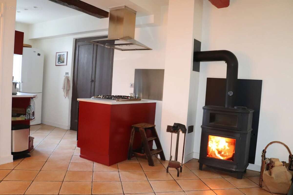 Maison à VILLENEUVE-SUR-BELLOT