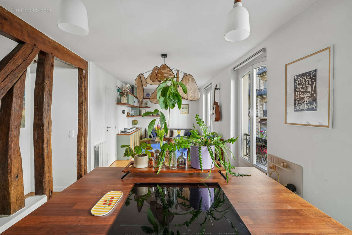 Appartement à PARIS-18E