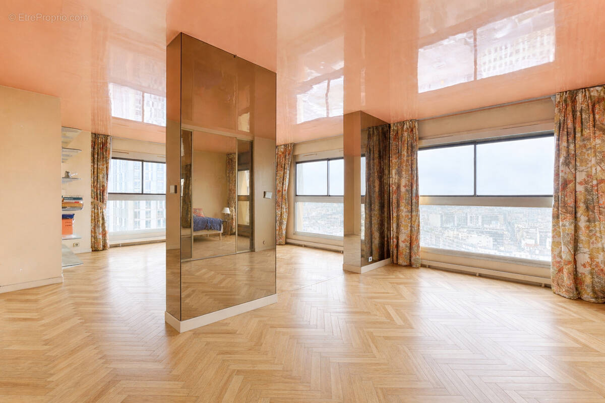 Appartement à PARIS-15E