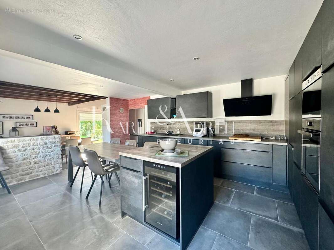 Photo 3 - Maison à FONTENAY-LE-COMTE