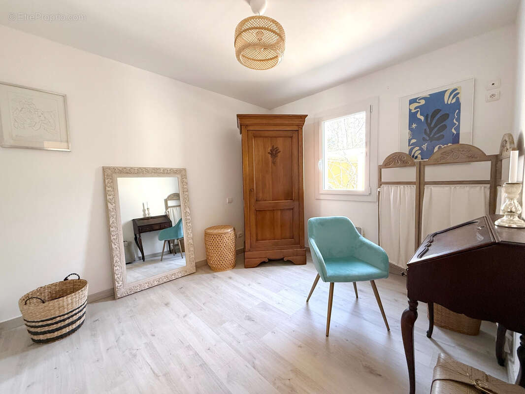 Maison à BAGNOLS-EN-FORET