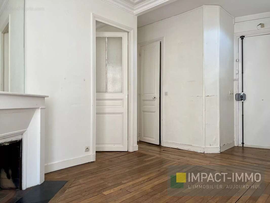 Nouveauté - 2 pièces à renover - Paris 18éme - photo 3