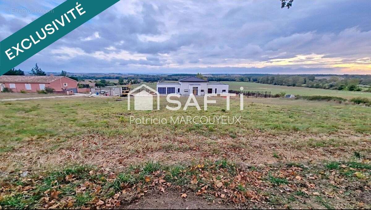 Terrain 873 m² à Villespy  - photo 3