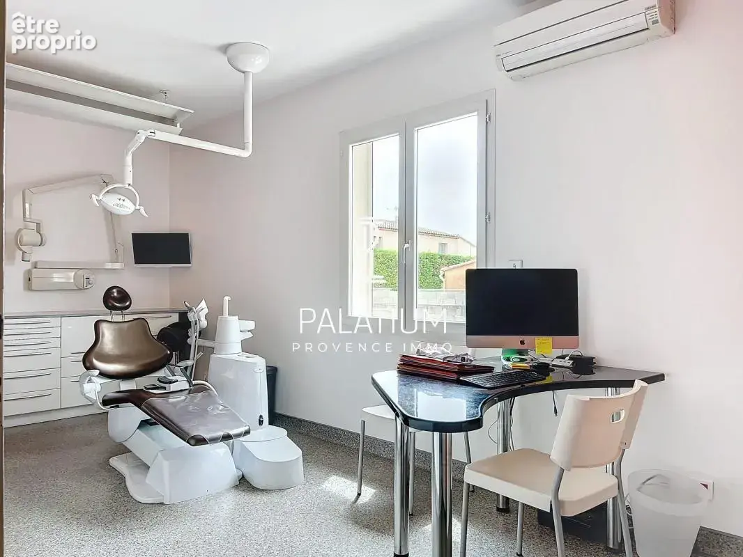 Local professionnel de 92 m2 à Mallemort (ZA) - photo 10
