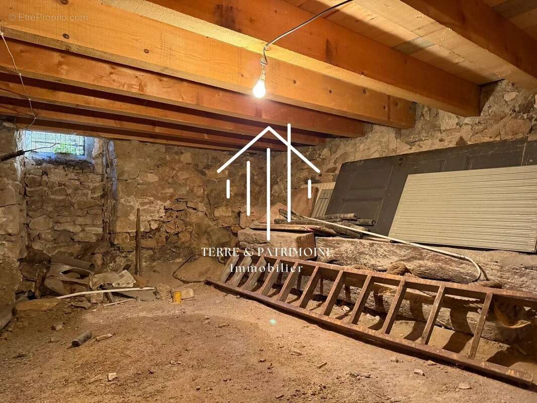 Maison à SAINT-REMEZE