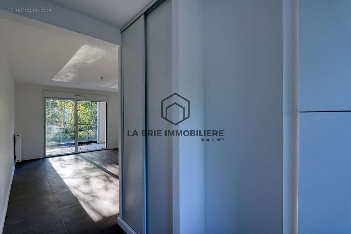 Appartement à RUBELLES