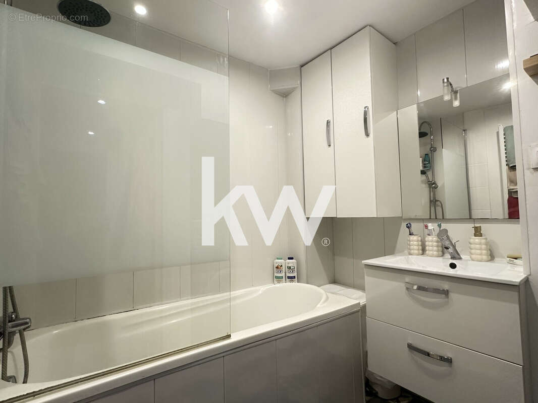 Appartement 88 m² à Saint-Etienne  - photo 8