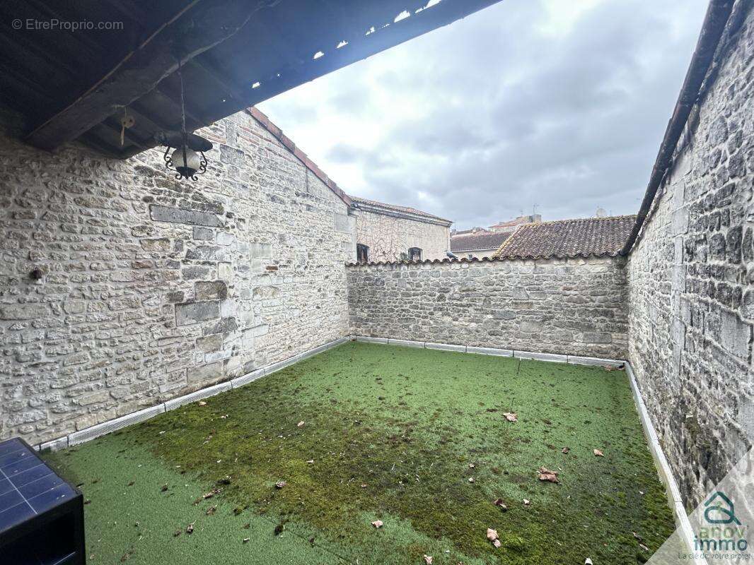 Maison à JARNAC
