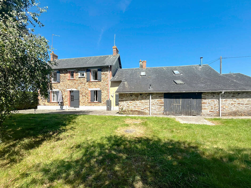 Maison à MOON-SUR-ELLE