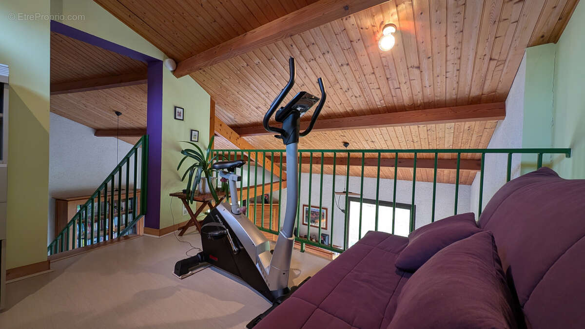 Maison à LES LANDES-GENUSSON