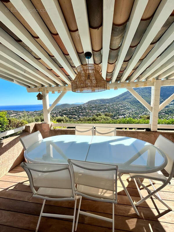 Maison à CAVALAIRE-SUR-MER