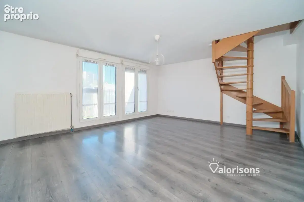 Duplex/Triplex - photo 2
