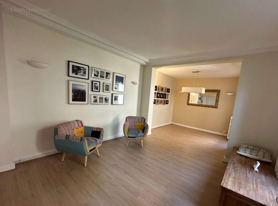 6-RDCSejour - Maison à RUEIL-MALMAISON