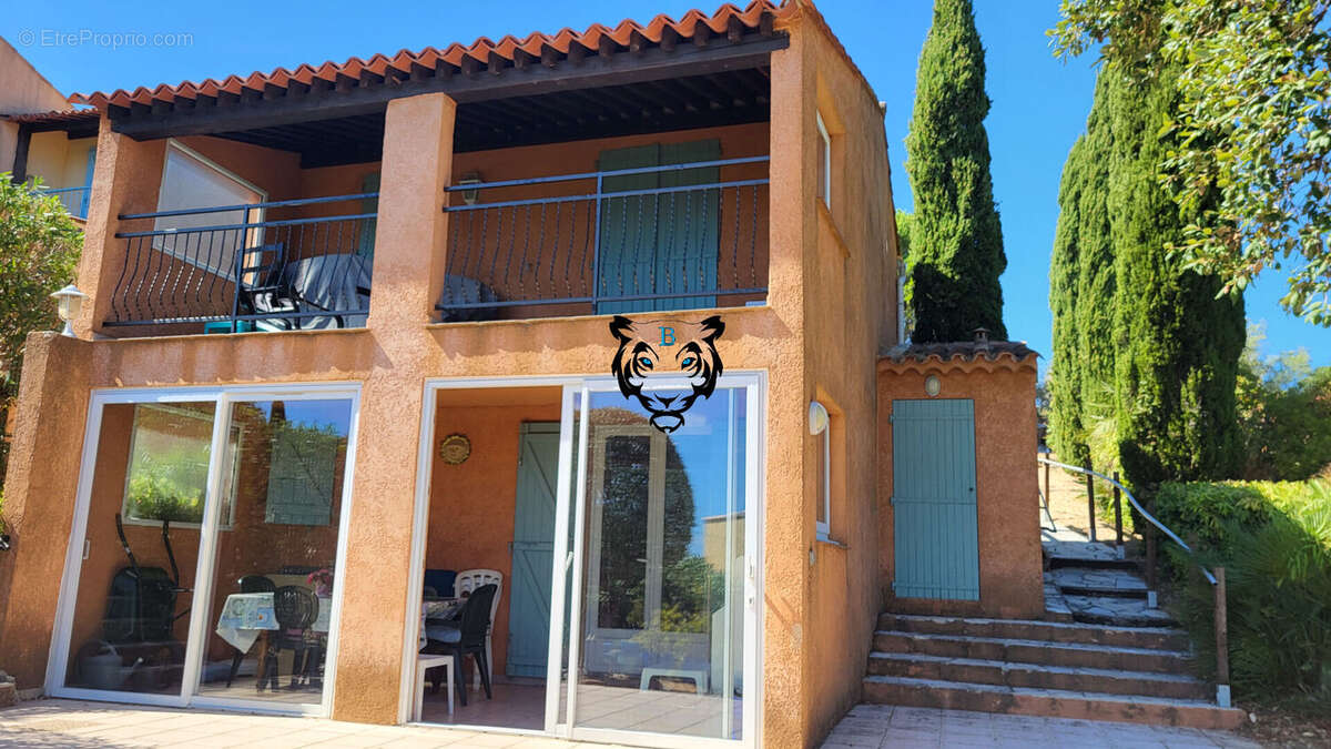 Maison à LES ISSAMBRES