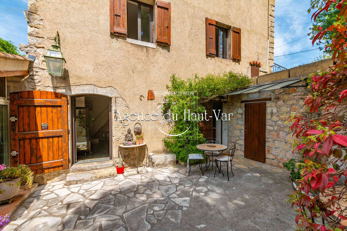 Maison base 18eme, bord de rivière - photo 12